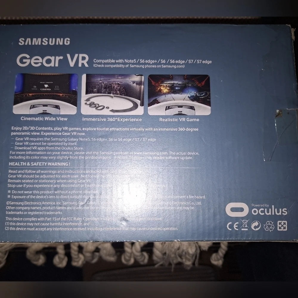 A Samsung Gear VR Compatible w/note5, S6edget,S6,S6edge,S7,S7edge Oculus